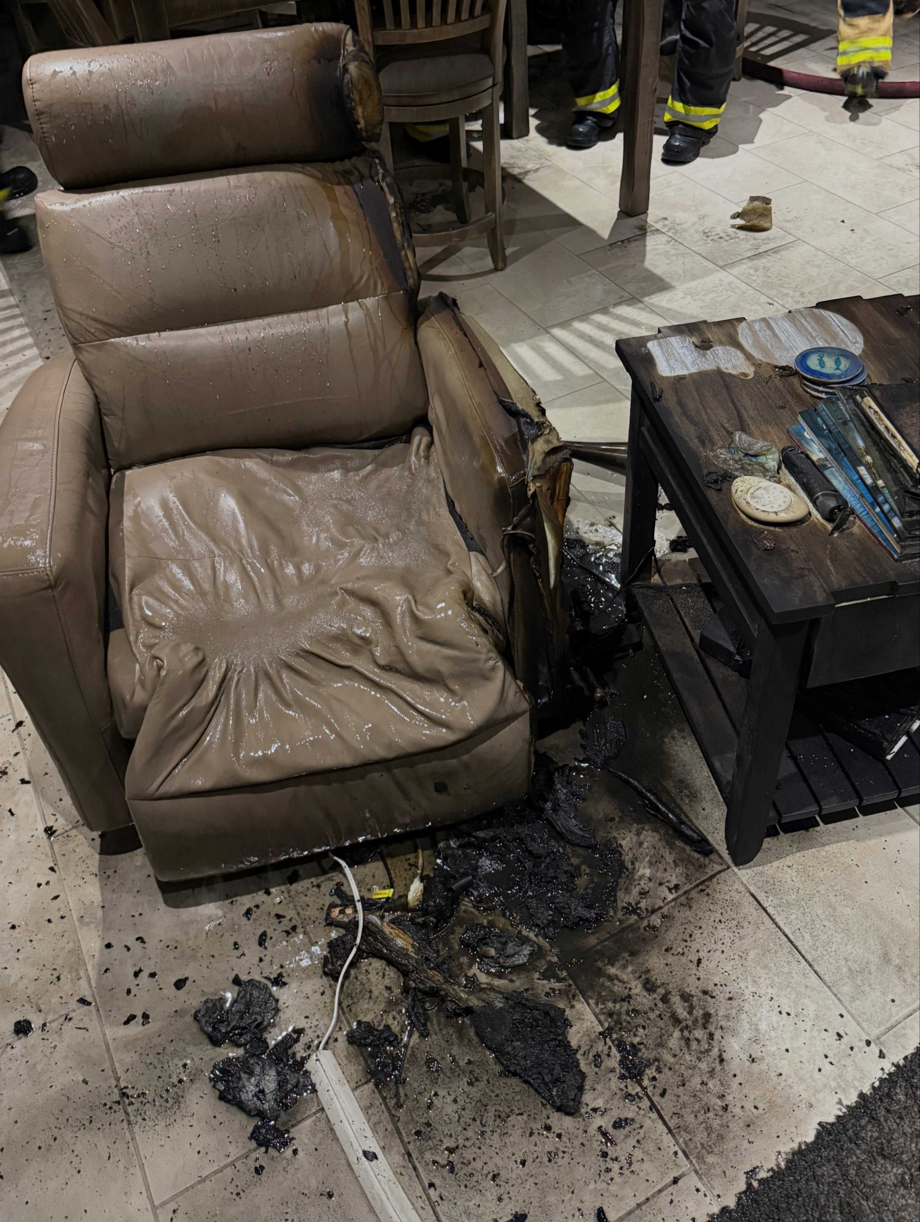 Overheated lithium-ion battery sparks condo fire in New Smyrna Beach — WESH 2 Orlando, Clermont Real Estate news