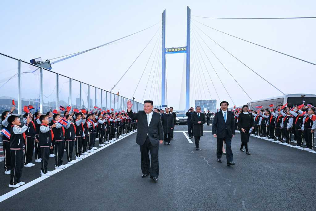North Korean leader Kim Jong Un visits China to inaugurate a new cross-border bridge — WESH 2 Orlando, Clermont Community news