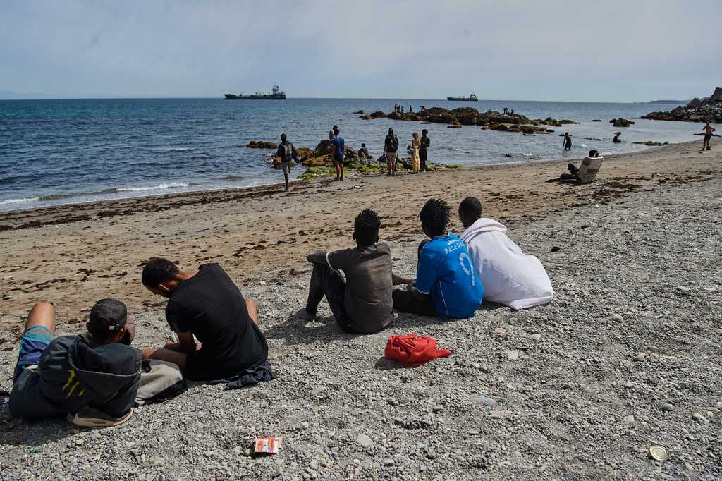 Hundreds of migrant children are stranded in Spain's Ceuta after mass crossing — WESH 2 Orlando