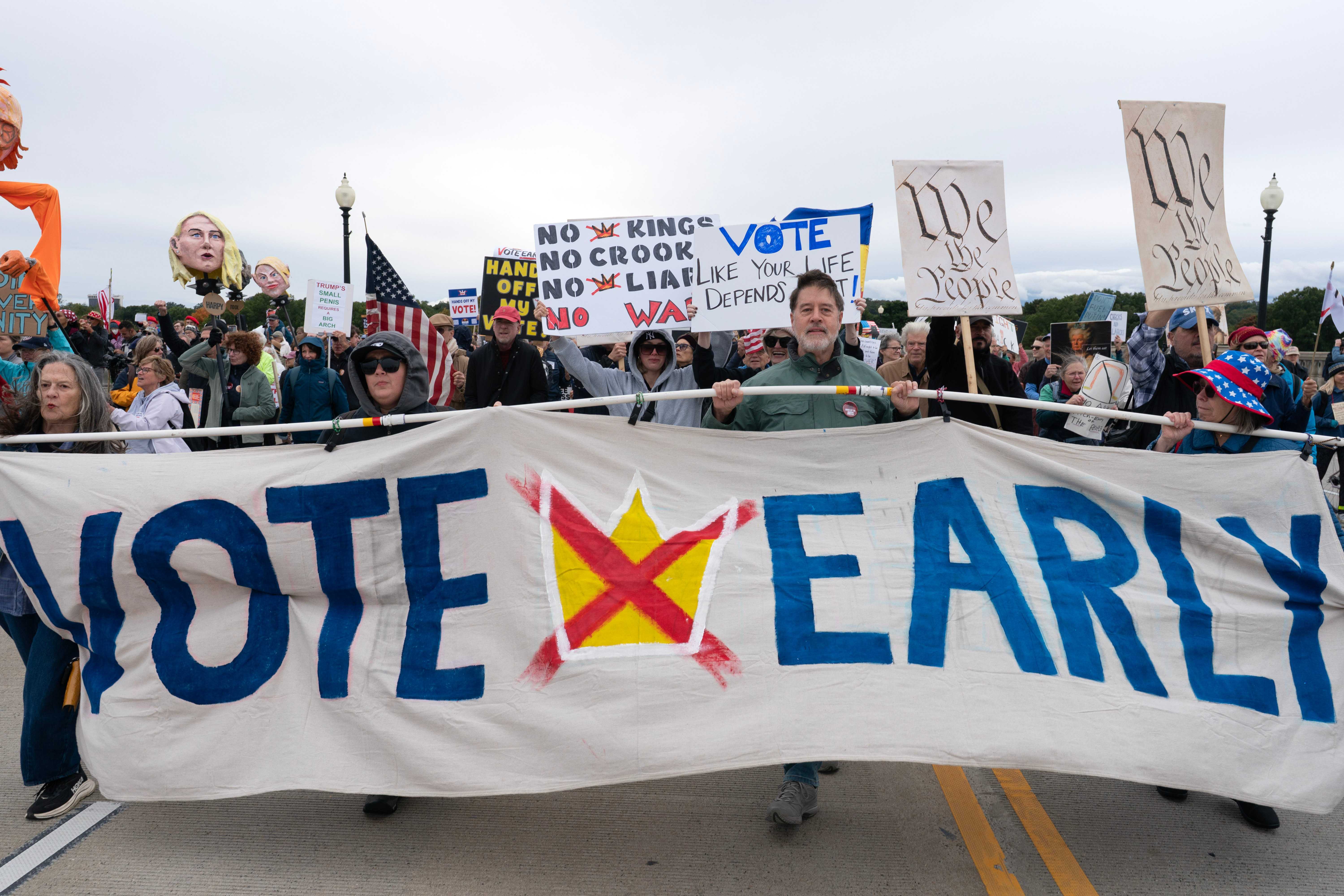No Kings rallies urge voters to cast ballots early ahead of midterms — WESH 2 Orlando