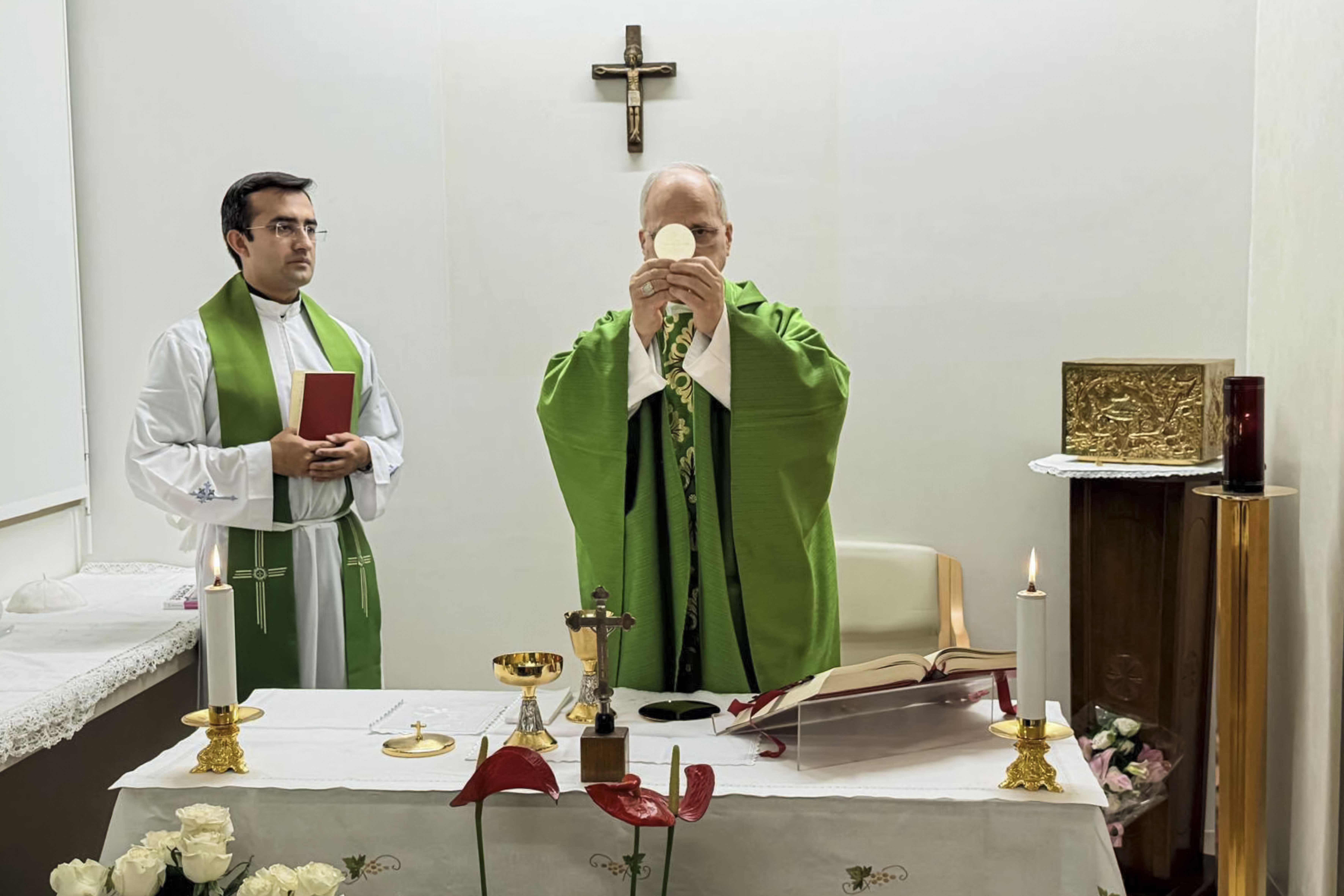 Vatican says Pope Leo to be released from hospital Saturday, 4 days after lung cancer surgery — WESH 2 Orlando, Clermont Health news