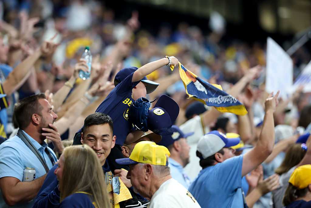 Rays fans say at least Brewers fans are 'being nice' — Clermont Community news