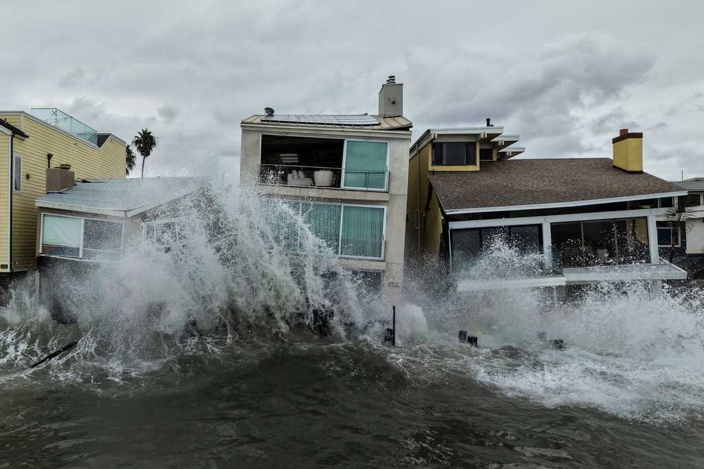 Pacific hurricane region sets record for big, long-lasting storms thanks to El Niño — WESH 2 Orlando