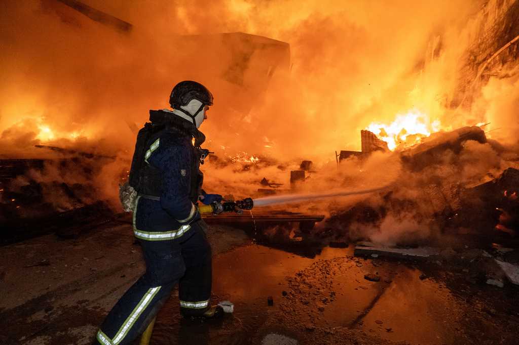 A ceasefire in a devastated Ukrainian city holds for its first 30 hours, officials say — Clermont Community news