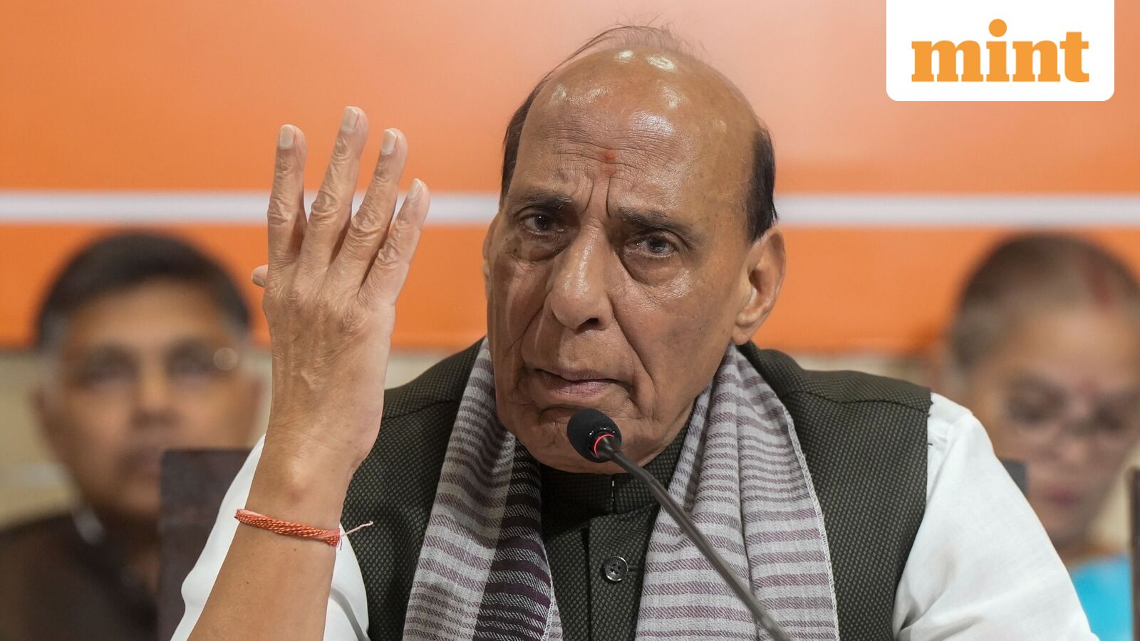 ‘Bangladesh-style regime change’: Rajnath Singh accuses Congress, allies of fuelling ‘anarchy’ amid anti-CEC protests — Mint India, Clermont Technology news